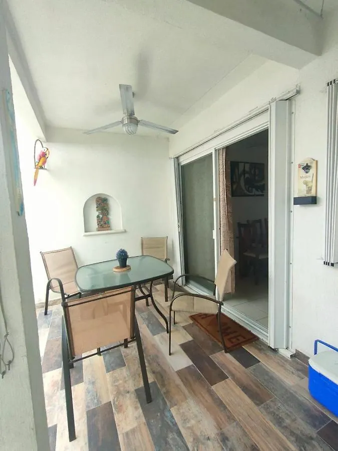 Сasa de vacaciones La Casa del Mexicano terraza y jardin exoticos 12 min del playa Esmeralda Villa Playa del Carmen