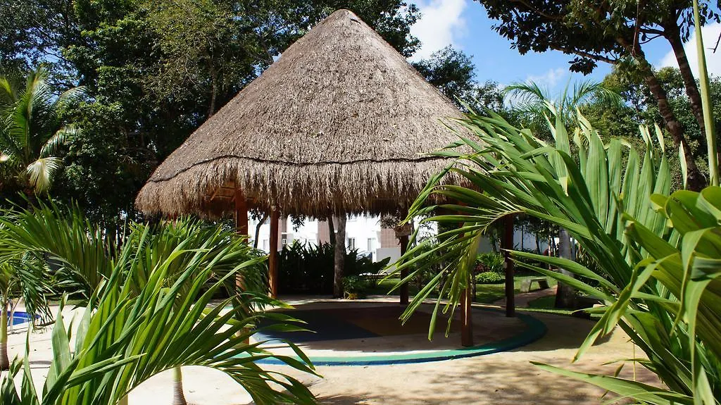La Casa del Mexicano terraza y jardin exoticos 12 min del playa Esmeralda Villa Playa del Carmen 0*,