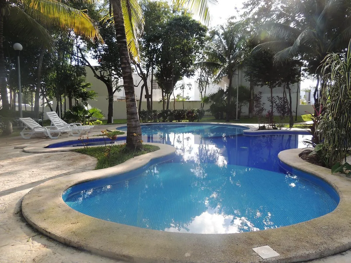 La Casa del Mexicano terraza y jardin exoticos 12 min del playa Esmeralda Villa Playa del Carmen