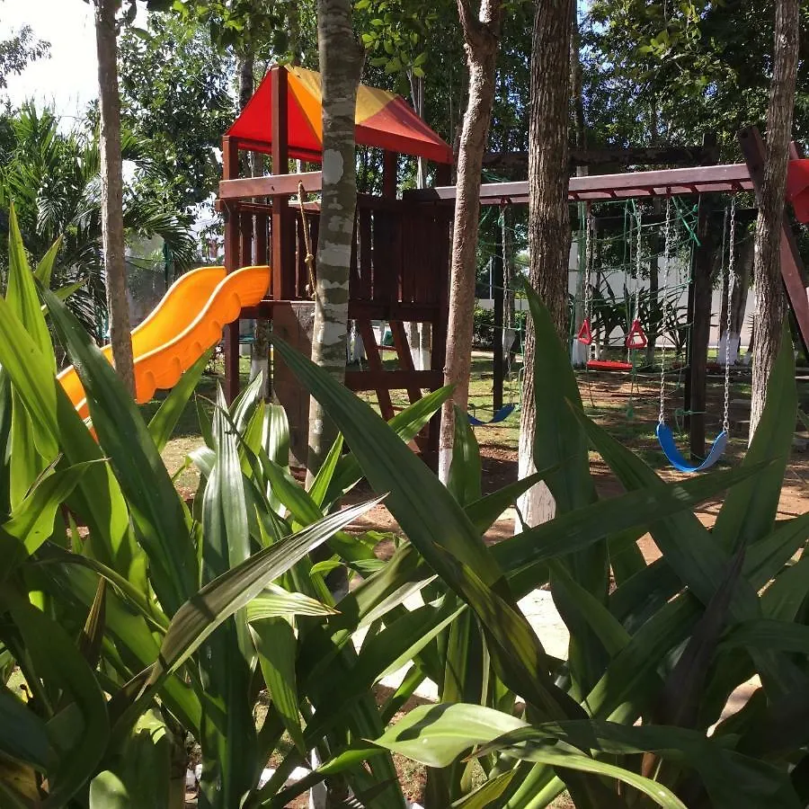 La Casa del Mexicano terraza y jardin exoticos 12 min del playa Esmeralda Villa Playa del Carmen Сasa de vacaciones